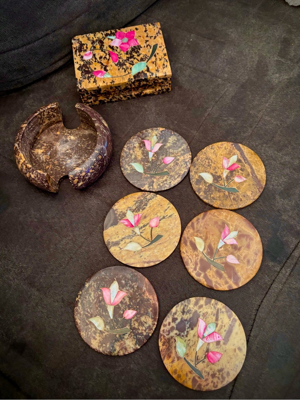 Rare Vintage Agate Stone Mother of Pearl Handmaid Carved Trinket Box & Coasters